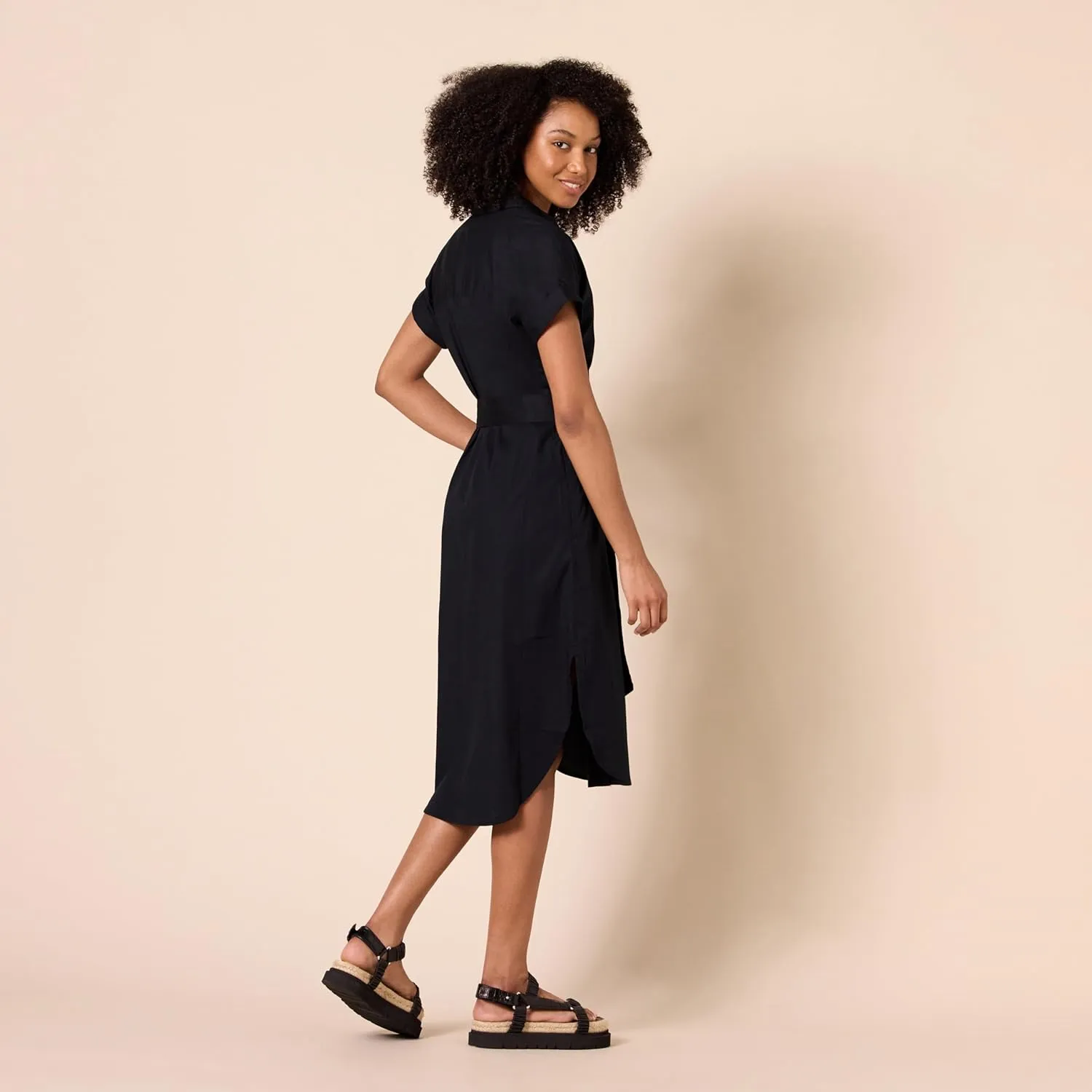 Amazon Essentials Women's Relaxed Fit Short Sleeve Button Front Belted Shirt Dress