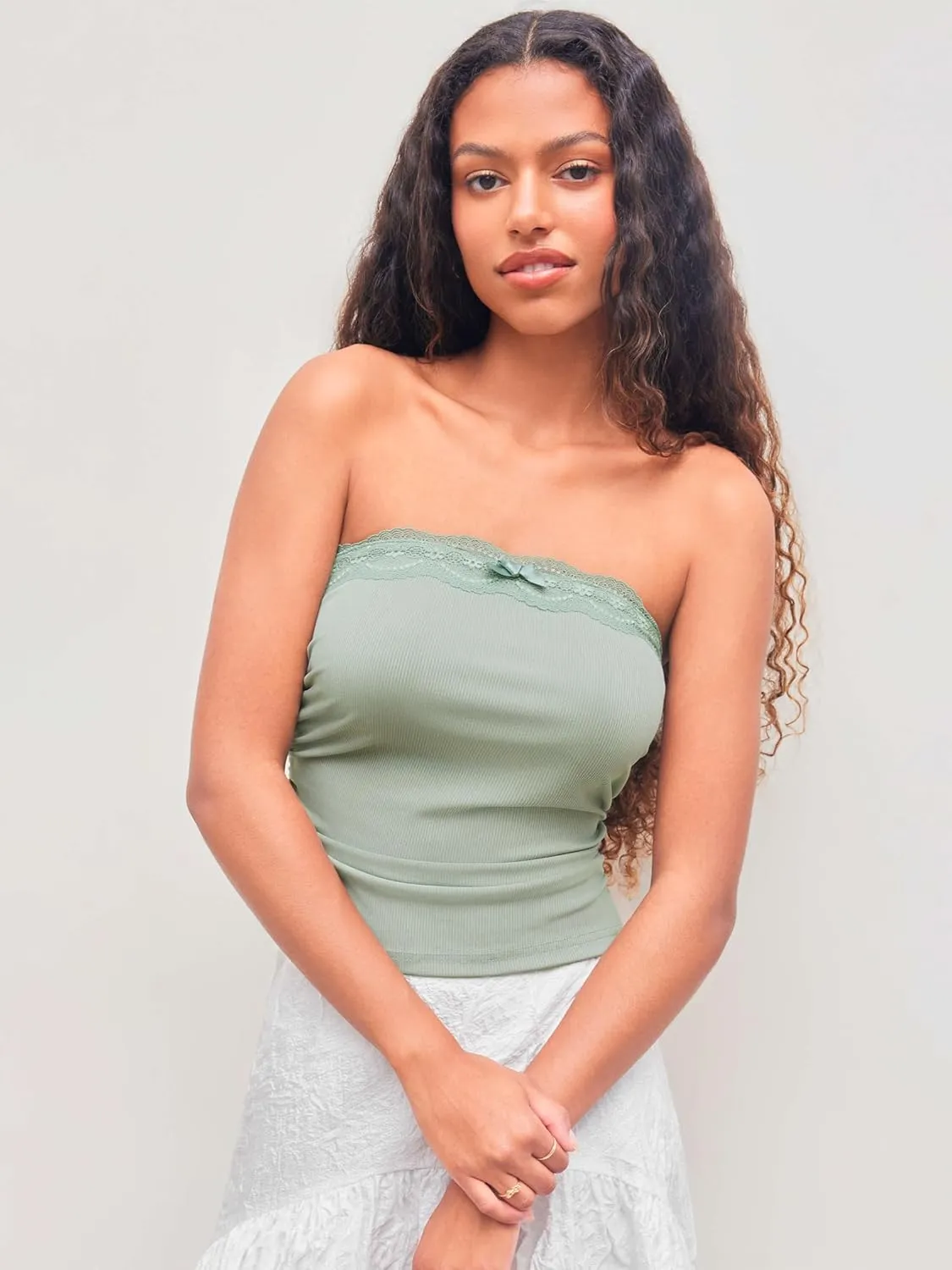 CIDER Lace Trim Tube Tops for Women Strapless Ribbed Ruched Going Out Tops Crop Top for Summer 2025