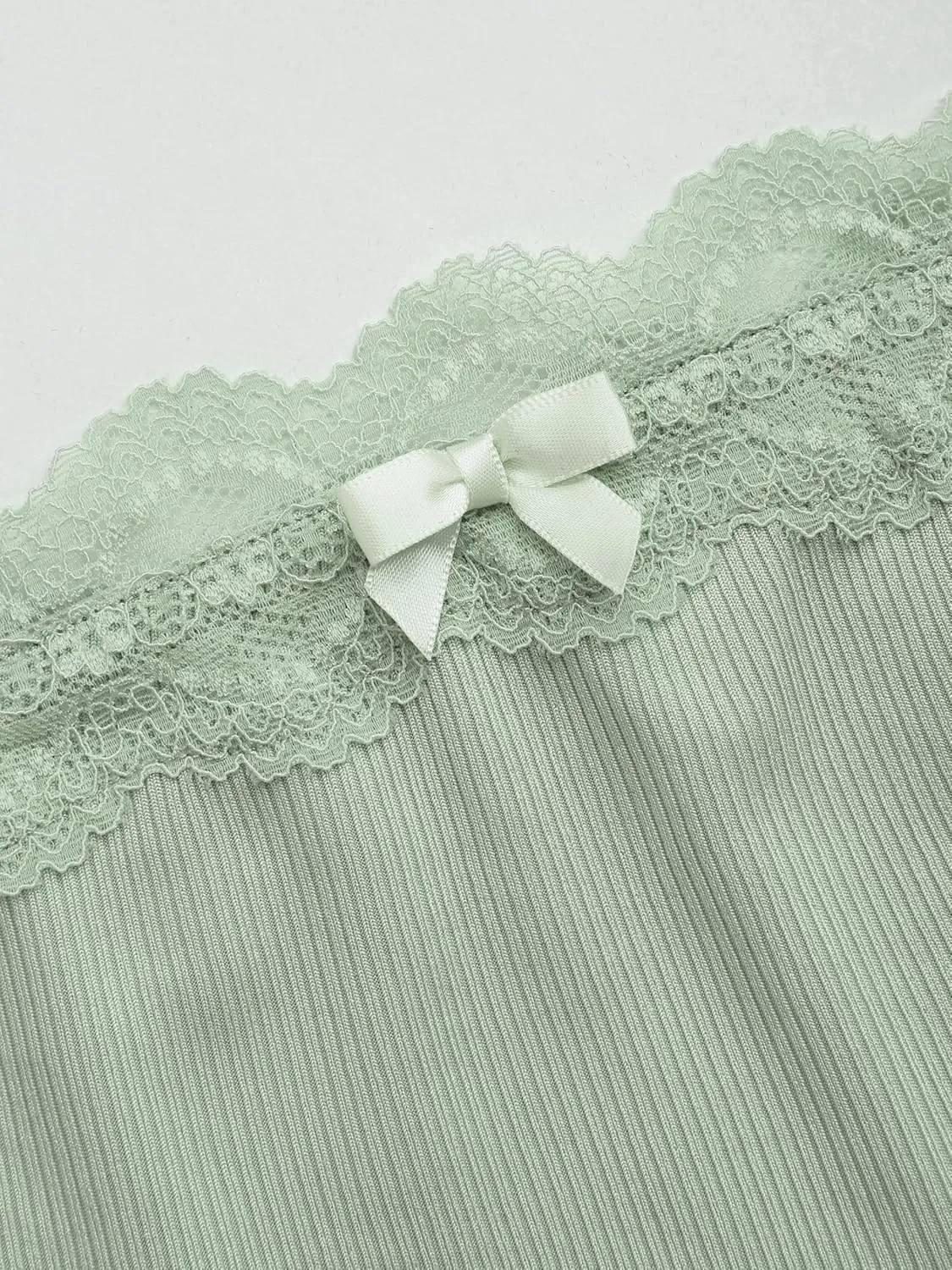 CIDER Lace Trim Tube Tops for Women Strapless Ribbed Ruched Going Out Tops Crop Top for Summer 2025
