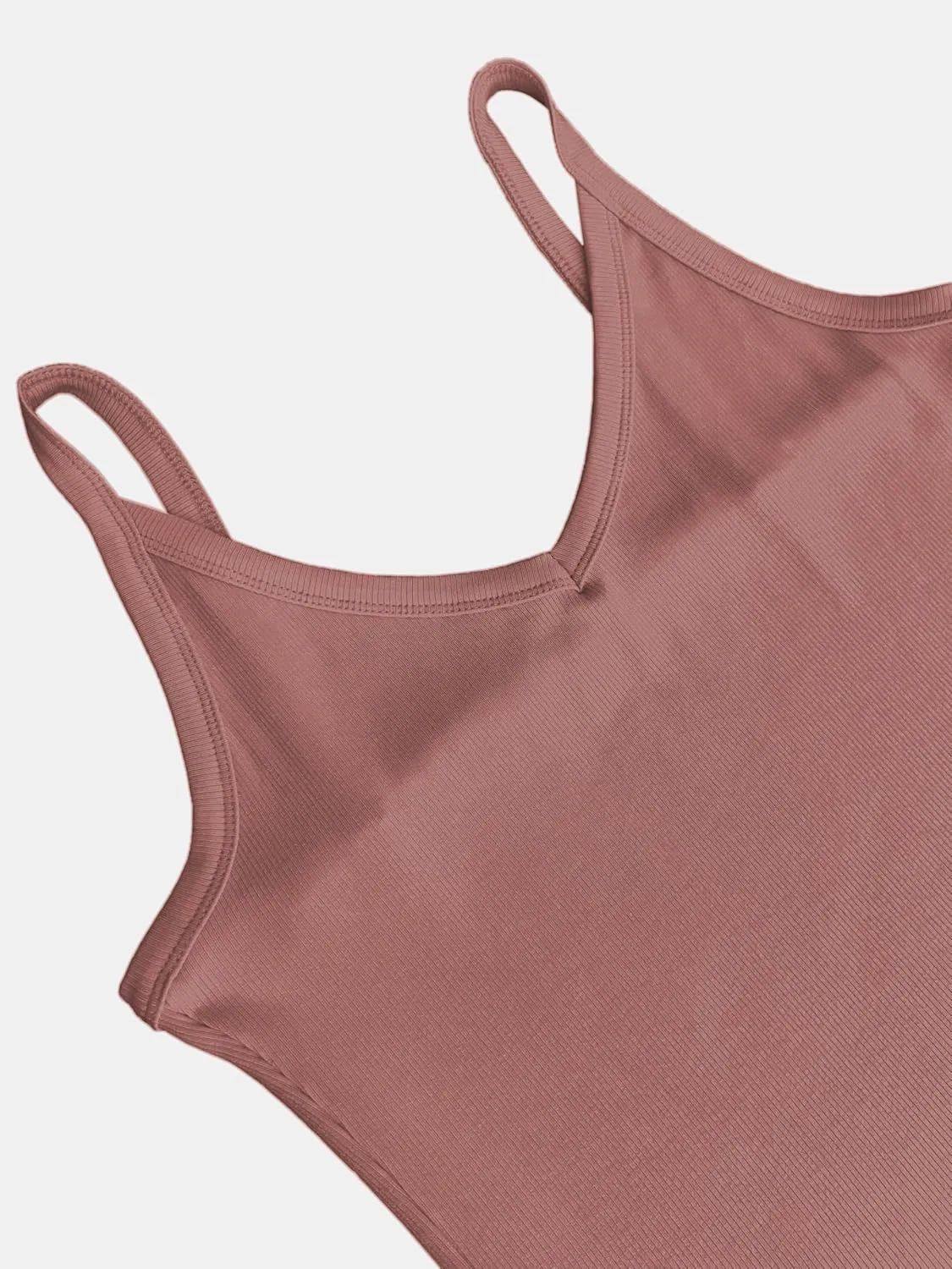 iGENJUN Womens Spaghetti Strap V-Neck Ribbed Tank Tops for Women 2025 Slim Fitted Soft Camisole Basic Layering Shirts