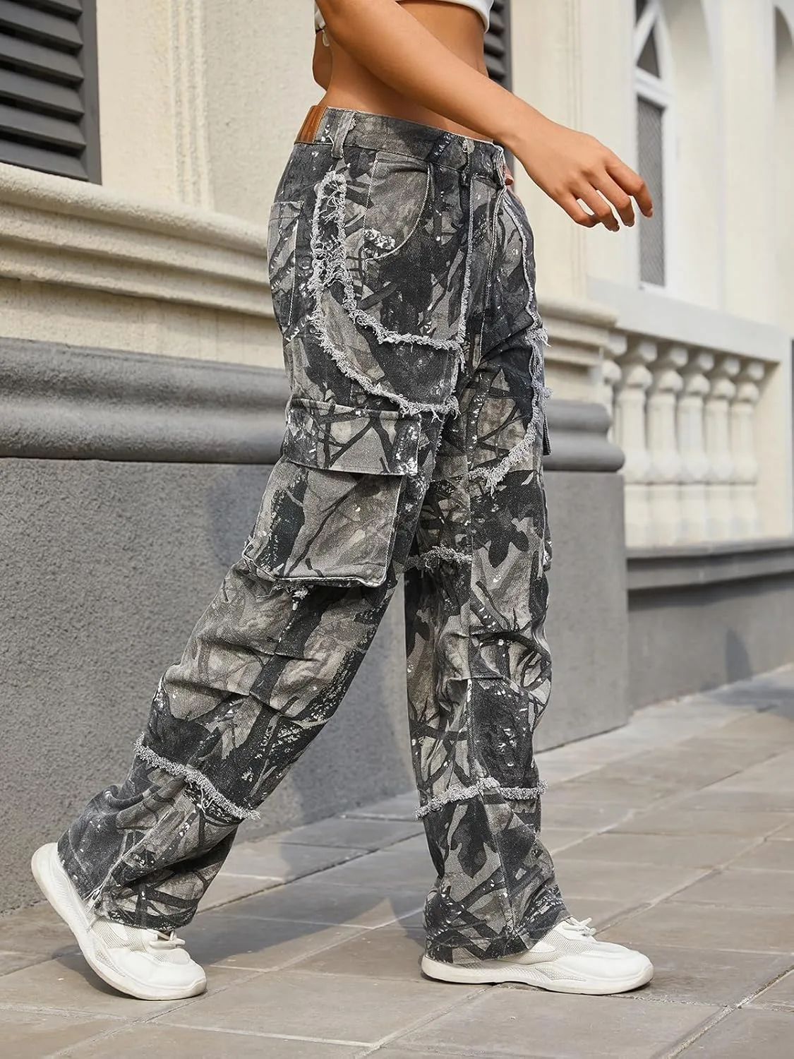 Unisex Camo Cargo Pants, Multi Pockets Raw Edge Oversized Straight Zipper Wide Legs Streetwear for Hip Hop Men Women