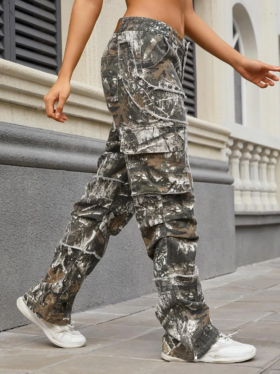 Unisex Camo Cargo Pants, Multi Pockets Raw Edge Oversized Straight Zipper Wide Legs Streetwear for Hip Hop Men Women